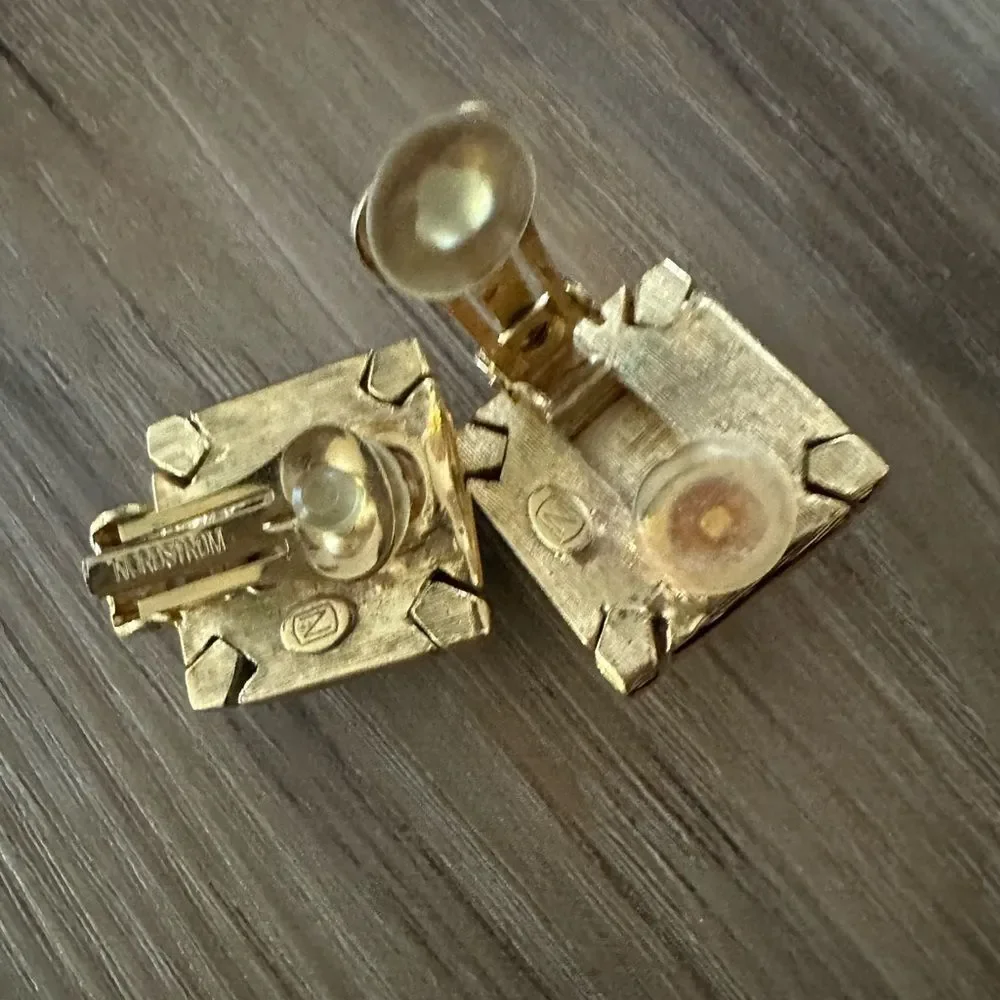 Vintage Nordstrom Gold/Glass Earrings